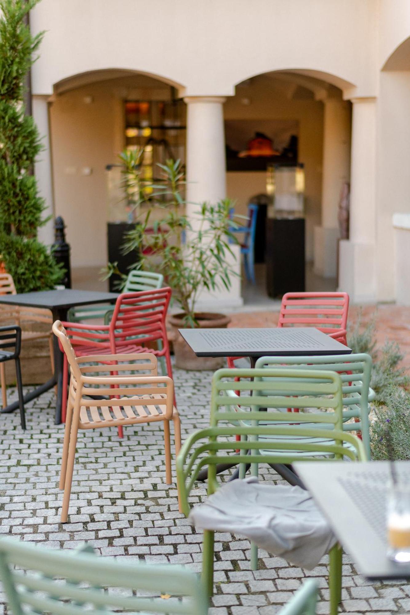 Oroszlános Borhotel Tállya Esterno foto
