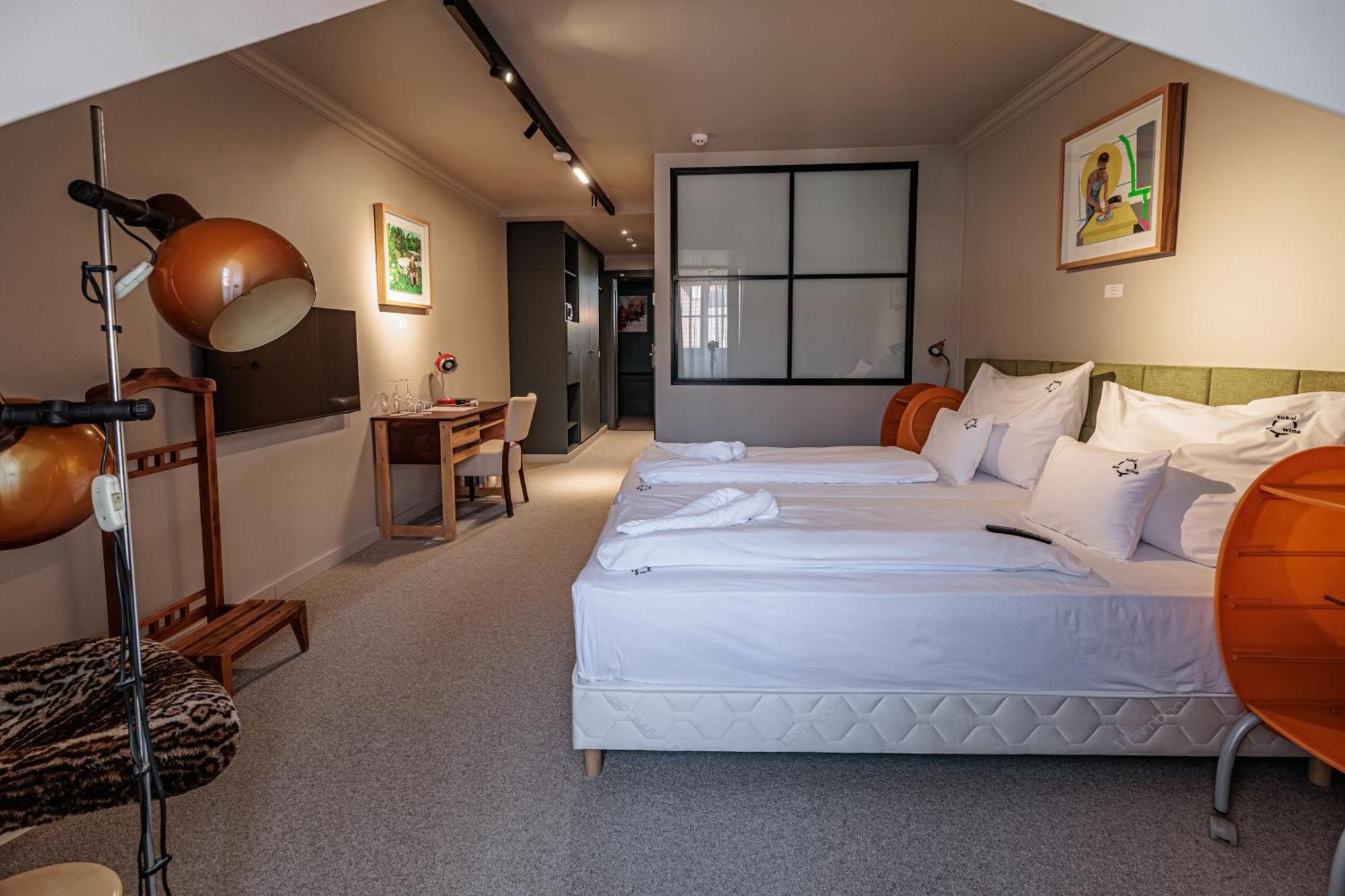 Oroszlános Borhotel Tállya Esterno foto