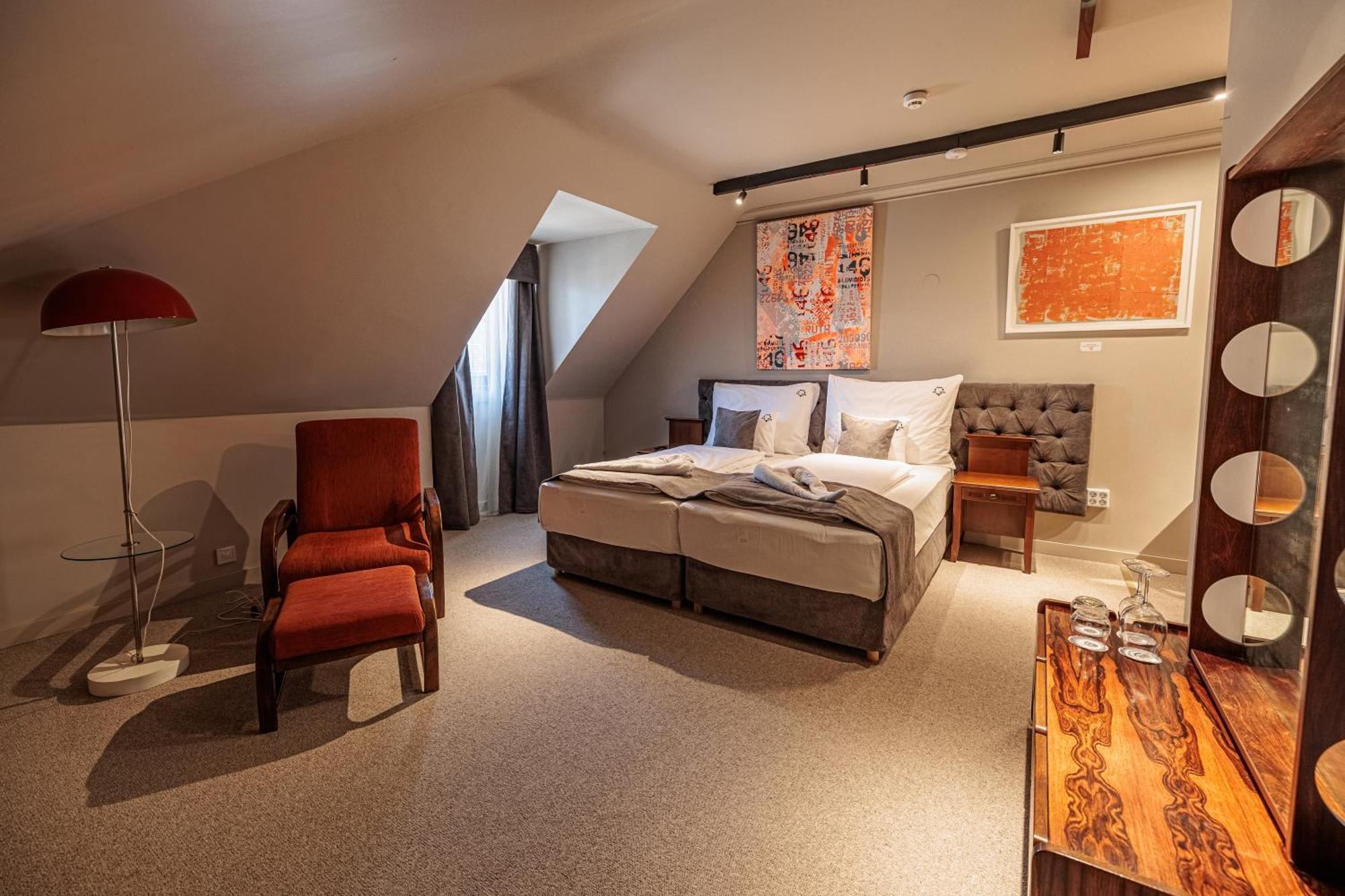 Oroszlános Borhotel Tállya Esterno foto